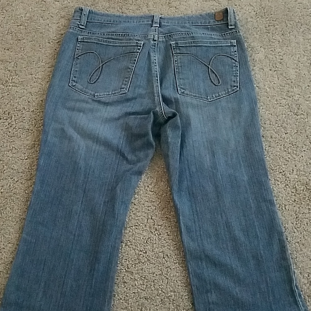 Jeans - Picture 3 of 6